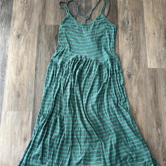 Free People Dresses & Skirts - Adorable free people beach dress!